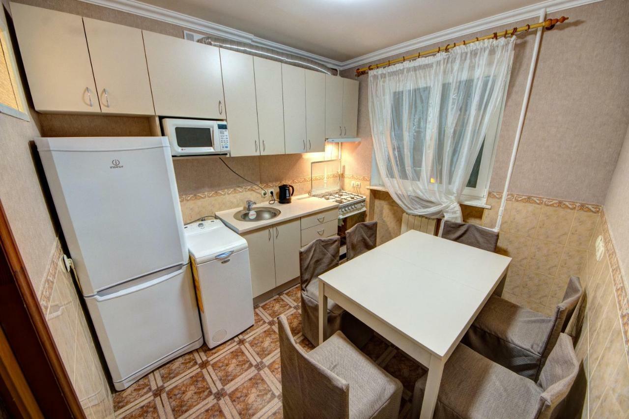 Apartments Near The Palace Of Sports Kyiv Exterior photo
