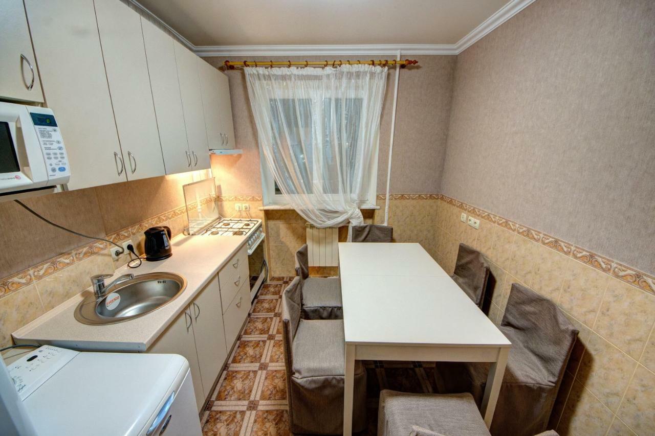 Apartments Near The Palace Of Sports Kyiv Exterior photo